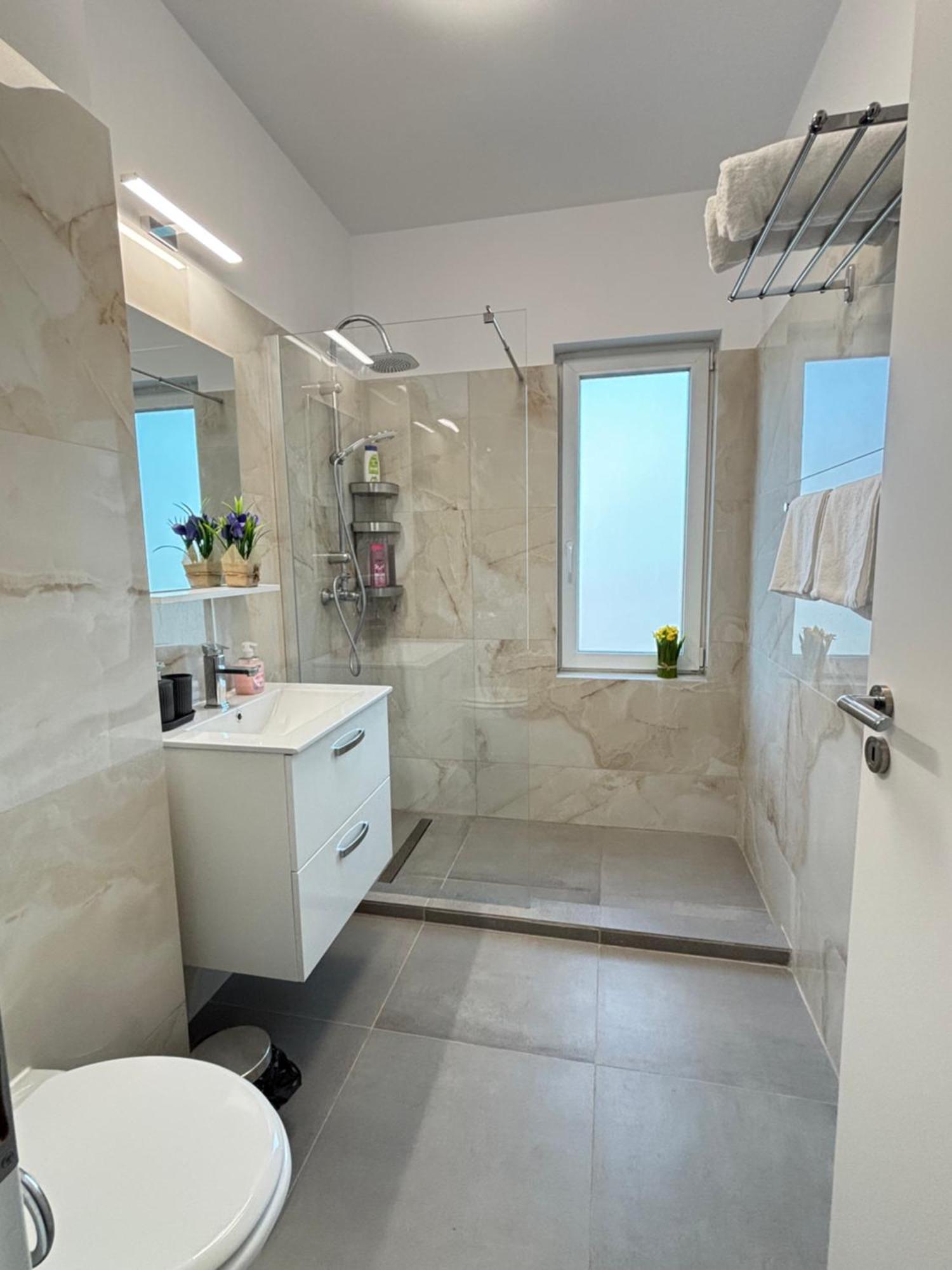 Sweet Cloud Residence Dumbravita  Екстериор снимка